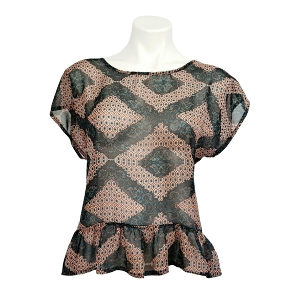 Style Signature Style Sheer High Low Ruffle Top - Picture 1 of 3